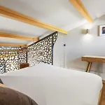 Desiree Heliovillage