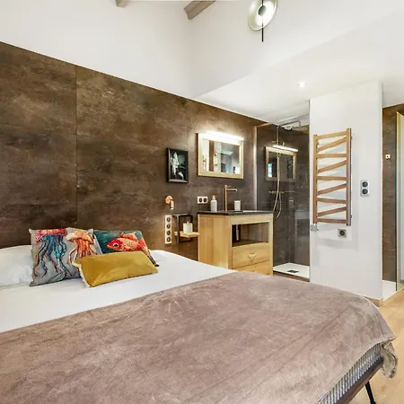 Desiree Heliovillage 别墅 *