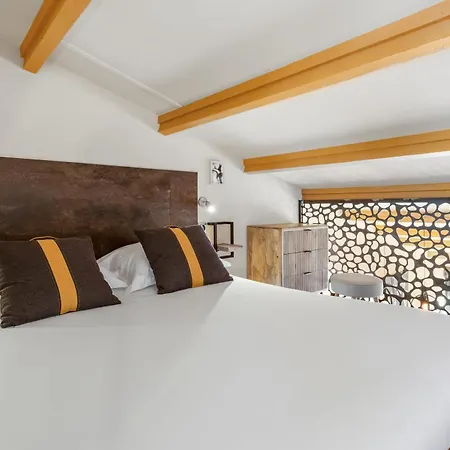 别墅 Desiree Heliovillage